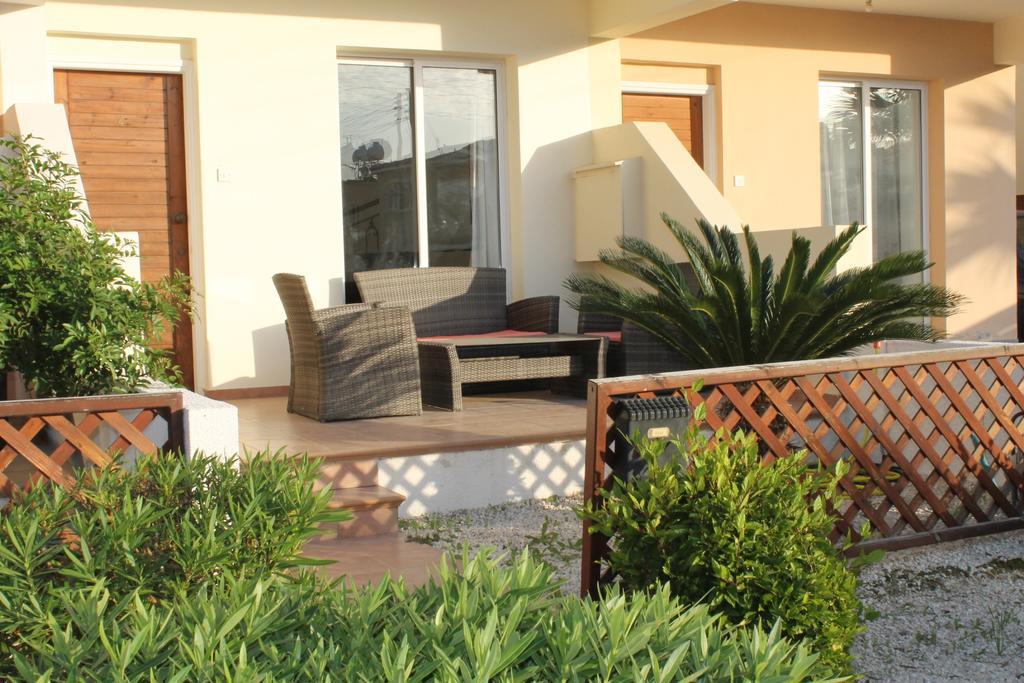 Diana Townhouse 2 Appartement Paphos Buitenkant foto