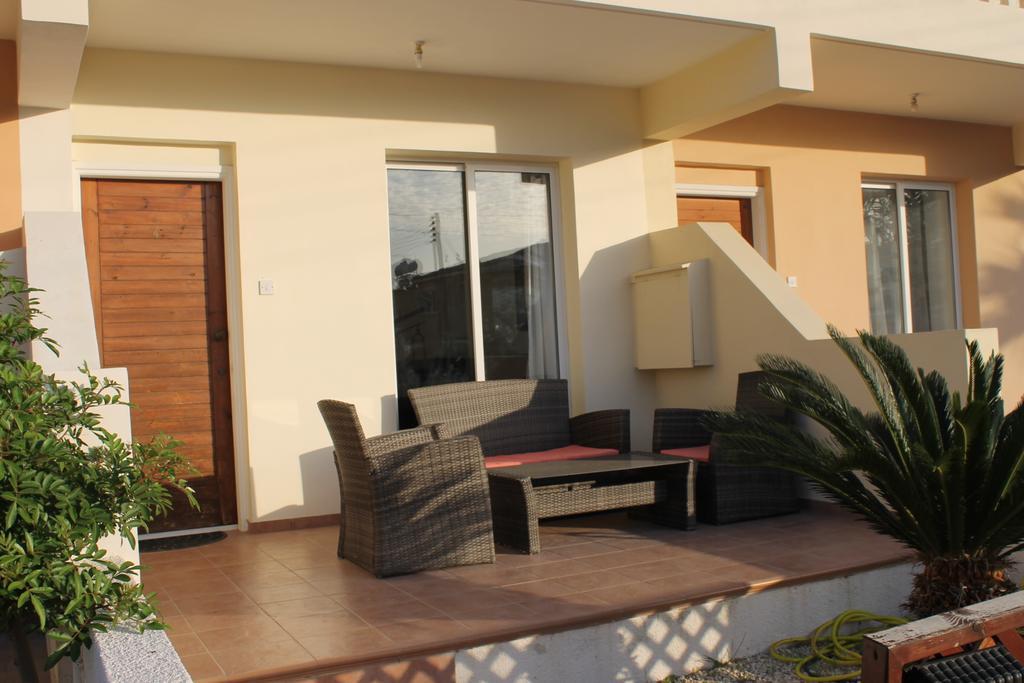 Diana Townhouse 2 Appartement Paphos Buitenkant foto