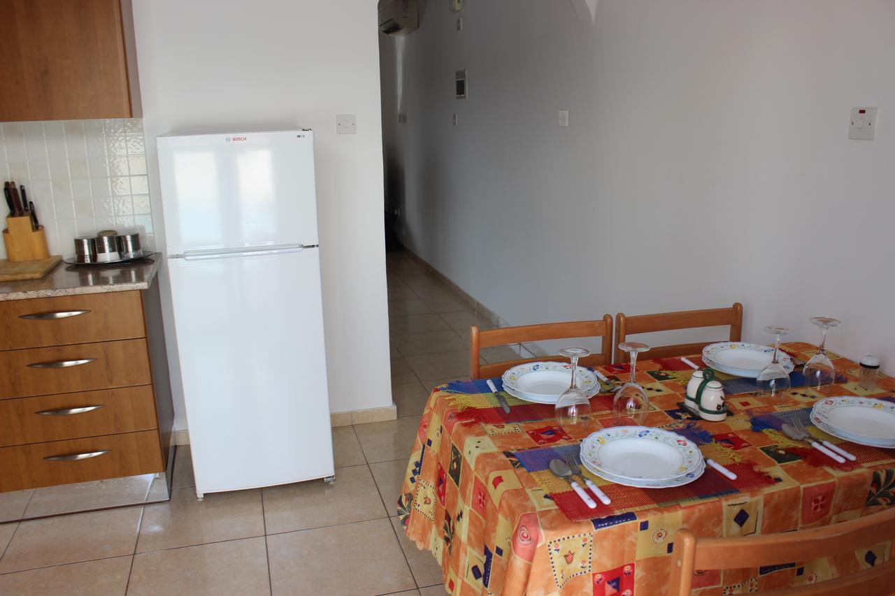 Diana Townhouse 2 Appartement Paphos Buitenkant foto
